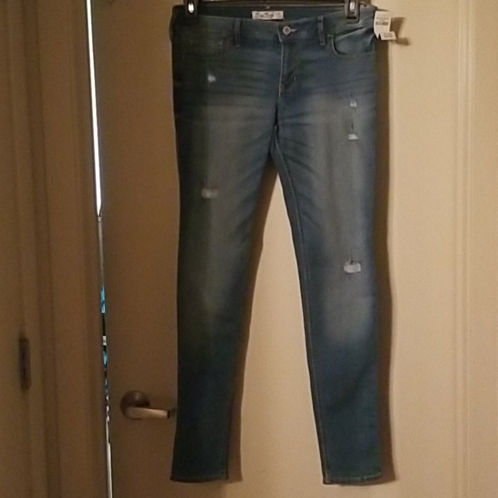NWT  Hollister Jeans junior